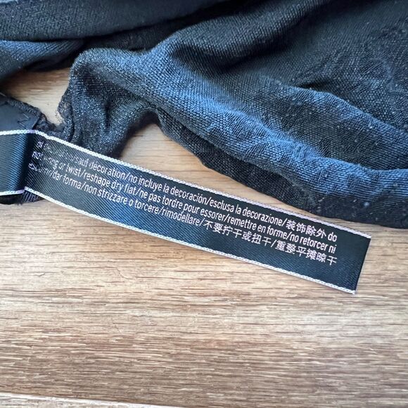 As Is Victoria's Secret Push-Up Bra Size 34C Black/Gold Polka Dot - Picture 7 of 7